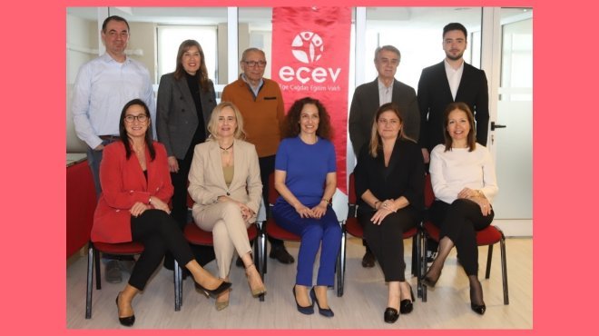 EÇEV’DE YENİ YÖNETİM KURULU GÖREVE BAŞLADI