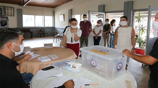 EFES SELÇUK BELEDİYESİNDE DEMOKRASİ UYGULANDI
