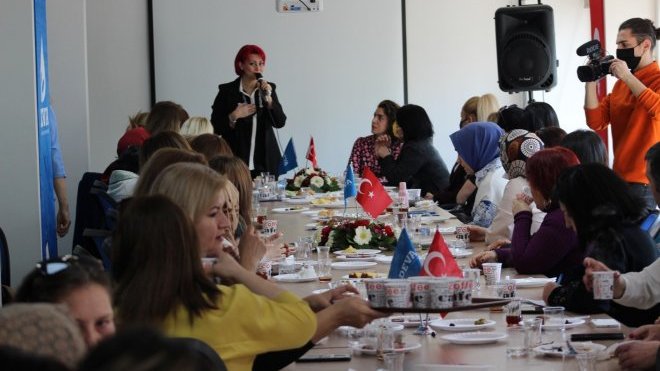 Ege’de siyasete kadınlar DEVA olacak
