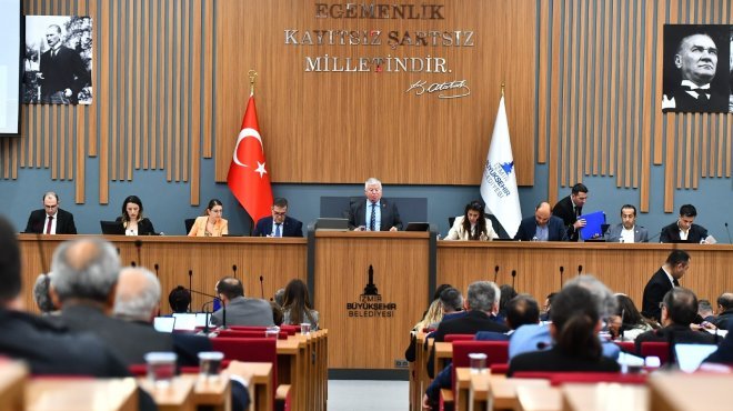 EGE MAHALLESİ’NDE DÖNÜŞÜMÜN ÖNÜNDEKİ TÜM PÜRÜZLER KALDIRILIYOR