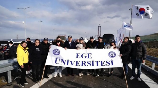 Egeli öğrenciler tarihi zaferin 107. yılında Çanakkale’ye çıkarma yaptı 