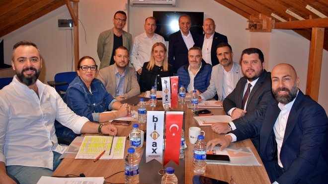 EMLAKÇILAR İZTO KOMİTE SEÇİMLERİNE HAZIR