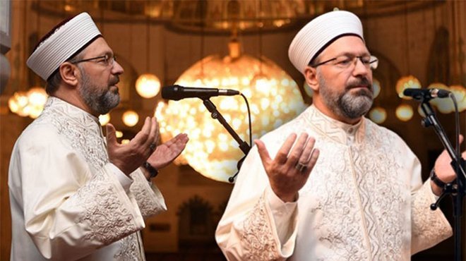  Erbaş, salgınının sona ermesi için dua etti