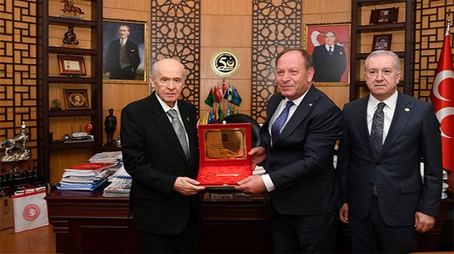Ereğli Belediye Başkanı, MHP'ye katıldı 