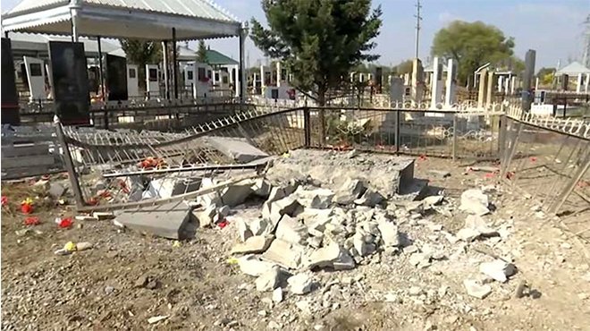 Ermenistan mezarlık ziyaretindeki sivilleri vurdu