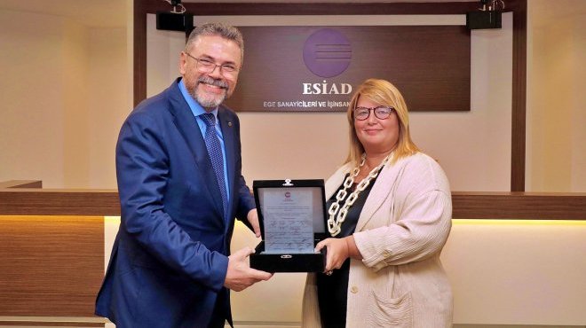 ESİAD’IN YENİ YÖNETİM KURULU BAŞKANI SİBEL ZORLU