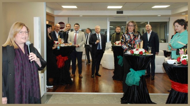 ESİAD ÜYELERİ YENİ YIL KOKTEYLİNDE BULUŞTU