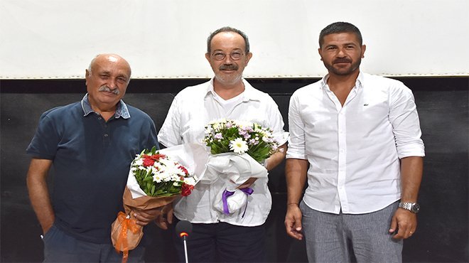 FOÇA KİTAP GÜNLERİ DEVAM EDİYOR