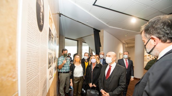 “Foto Resne’nin İzinde İzmir Hikayeleri” sergisi açıldı