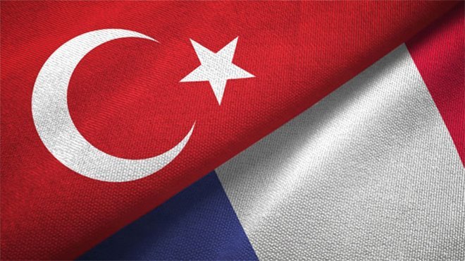 Fransa Türkiye'yi kırmızı listeden çıkardı