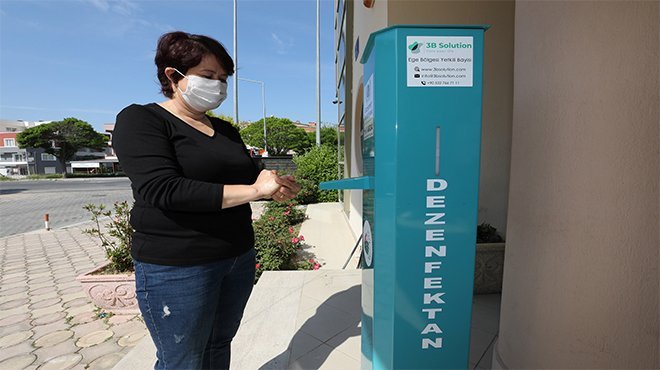 Gaziemir’e 16 adet yeni nesil el dezenfeksiyon cihazı