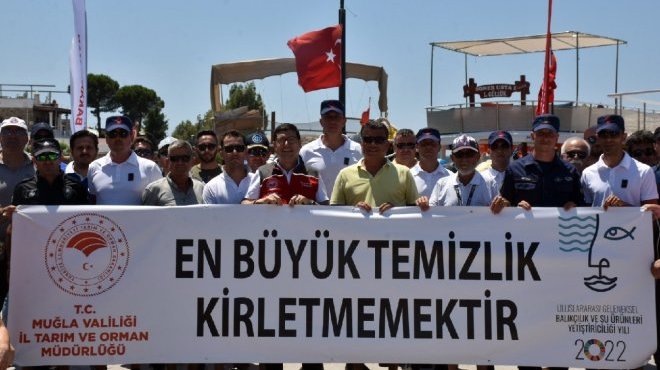 Güvercinlik Koylarında 7 ton atık toplandı