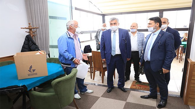 Güzelbahçe Belediyesi’nden Esnafa Hijyen Paketi