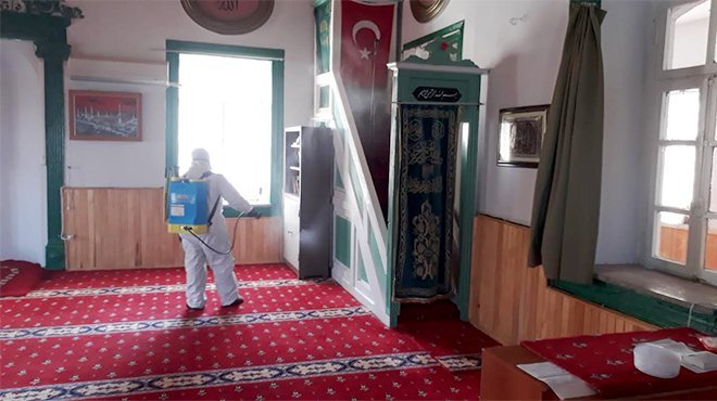 Güzelbahçe'de ilaçlama seferberliği