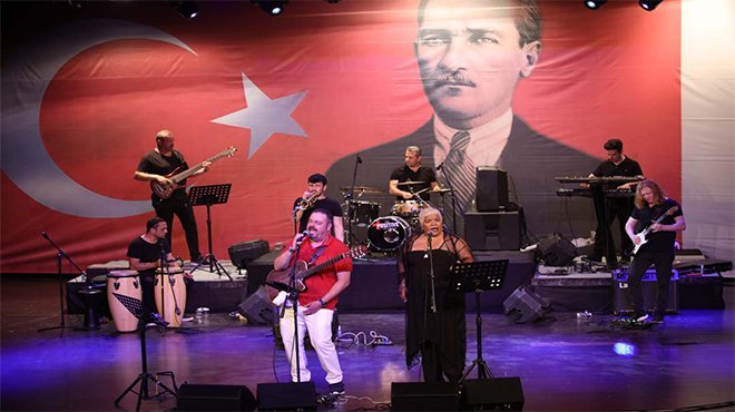 Güzelbahçe’de Online 19 Mayıs Coşkusu