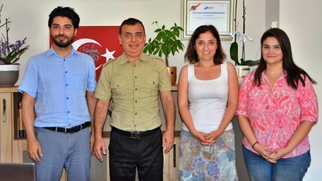 'Habercilikte İlkeler ve Yeni Yönelimler' paneline Egeli İletişimciler damga vurdu