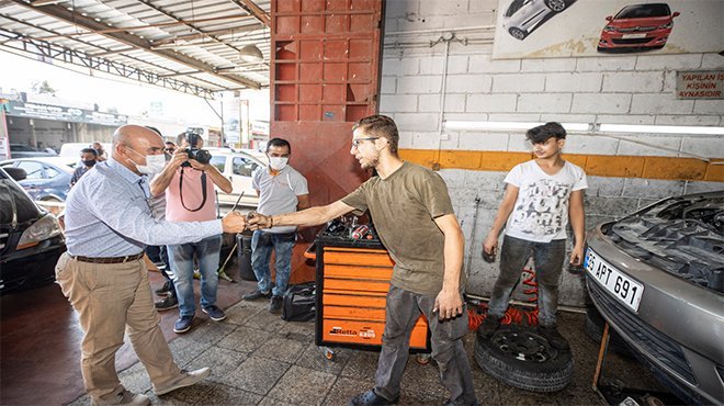 Hafta sonu mesaisinin ilk durağı sanayi sitesi