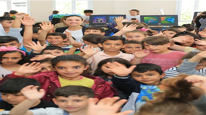 HERKES ÇOCUKLARIN ŞEN KAHKAHALARINI DUYMAK İSTİYOR