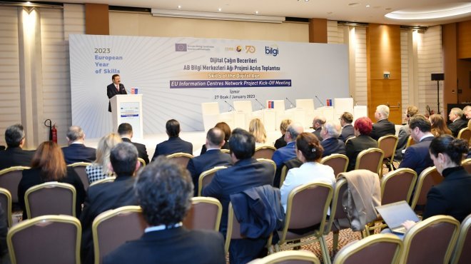 HİSARCIKLIOĞLU'NDAN AB'YE VİZE VE TAŞIMA KOTASINA ÇÖZÜM BULMA ÇAĞRISI