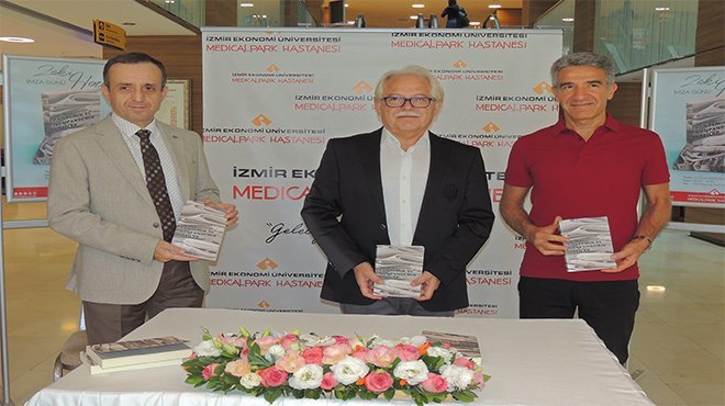 HOZER YENİ KİTABINI İMZALADI