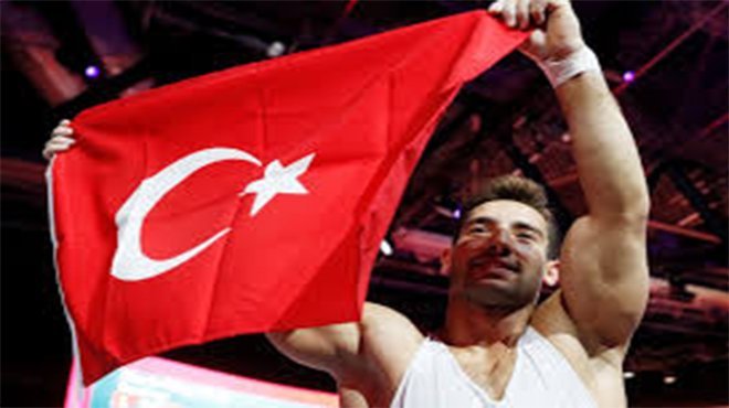 İbrahim Çolak Artistik Cimnastik Şampiyonası'nda altın madalya kazandı