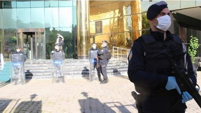 İçişleri Bakanlığı: 5 belediye başkanı görevden alındı