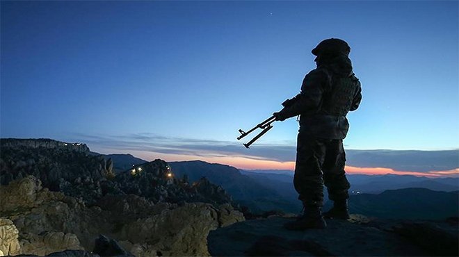 İdlip'de 4 asker şehit, 9 asker yaralı 