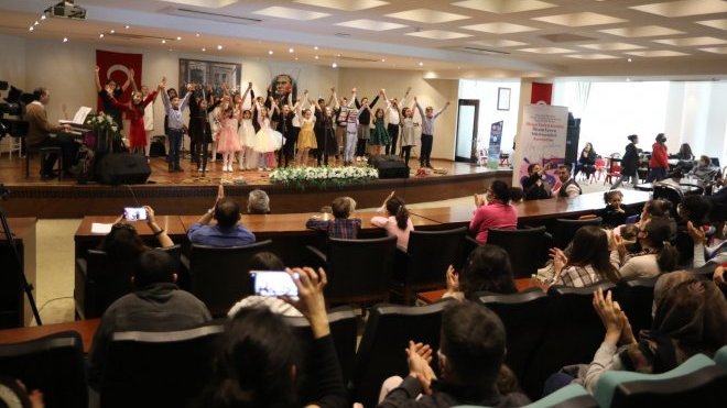 İlham veren müzisyenler sahnede 
