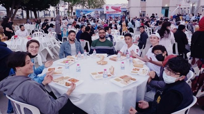 İMHAD, 'imam hatip gönüldaşları'nı iftarda buluşturdu