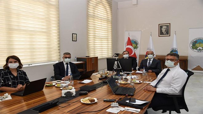 İTB AĞUSTOS MECLİSİ’NDE  KÜRESEL İKLİM DEĞİŞİKLİĞİ KONUŞULDU