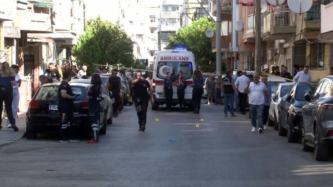 İzmir Balçova'da polis karakoluna saldırı