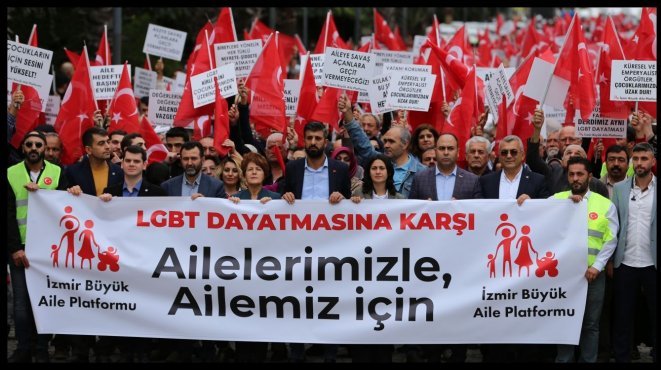 İZMİR BÜYÜK AİLE PLATFORMU’NDAN ERDOĞAN’A DESTEK ÇAĞRISI