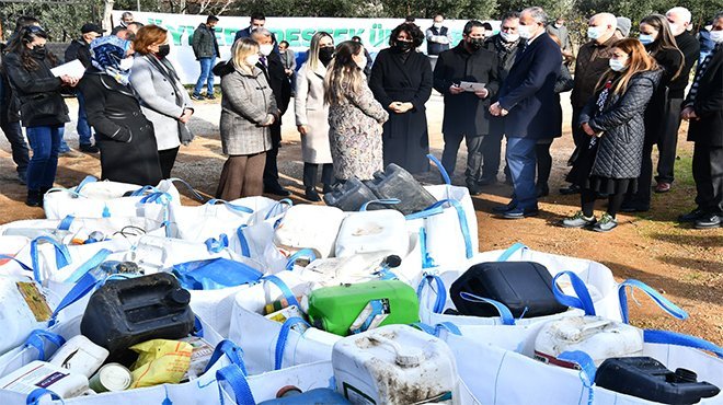 İzmir Büyükşehir’in geri dönüşüm seferberliği sürüyor