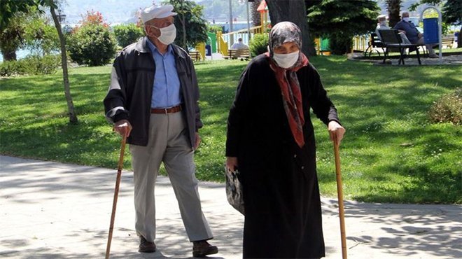 İzmir'de 65 yaş ve üstü için yeni tedbirler