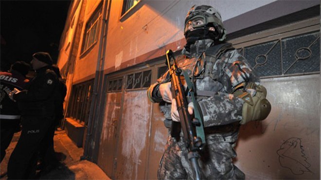 İzmir’de DEAŞ'a operasyon