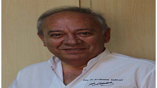 İzmir'de doktor görevi başında hayatını kaybetti