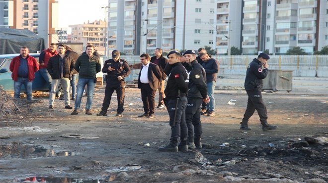 İzmir'de iki aile arasında silahlı çatışma