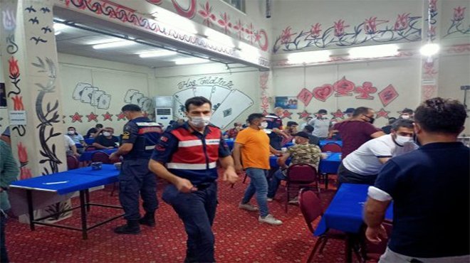 İzmir'de jandarmadan kumar operasyonu!