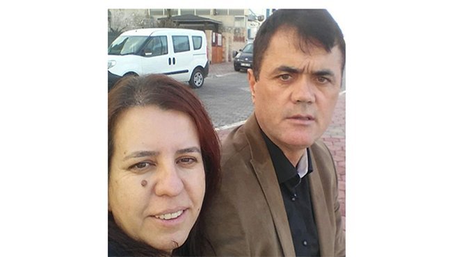 İzmir'de korkunç olay: Eşinin boğazını kesti