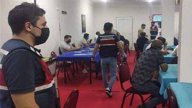 İzmir'de kumar baskını