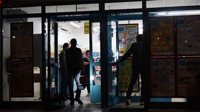 İzmir'de marketler zincirinde silahlı soygun