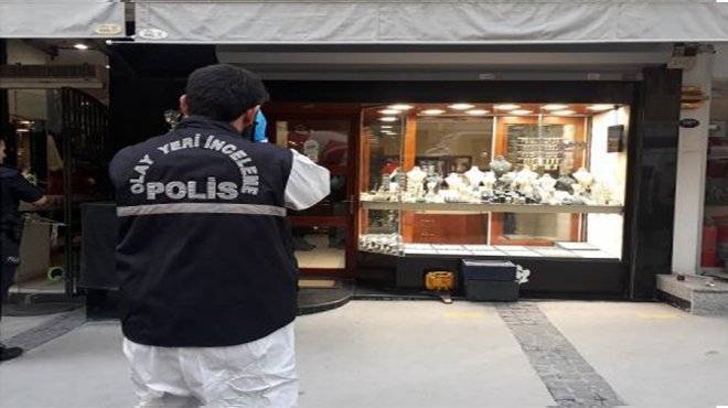 İzmir'de maskeli kuyumcu soygunu