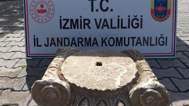 İzmir'de Roma dönemine ait sütun başlığı ele geçirildi