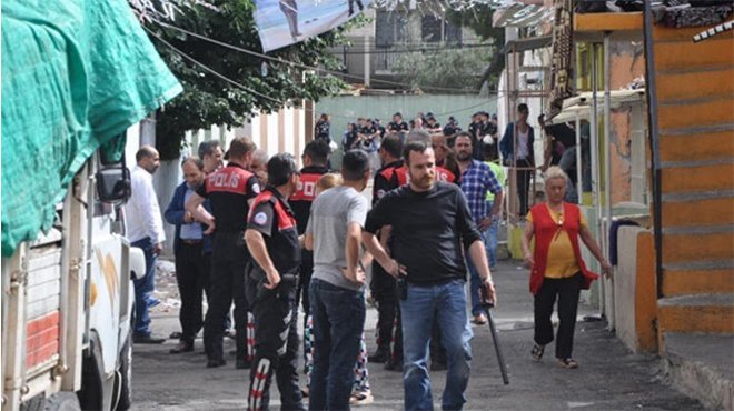 İzmir'de sokak düğününde kavga