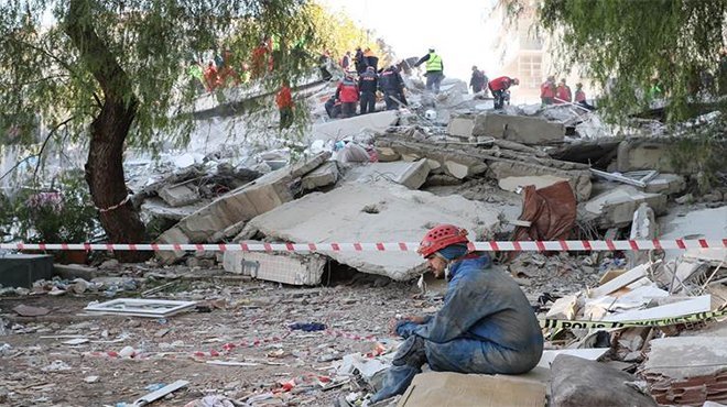 İzmir depreminde can kaybı 115'e yükseldi