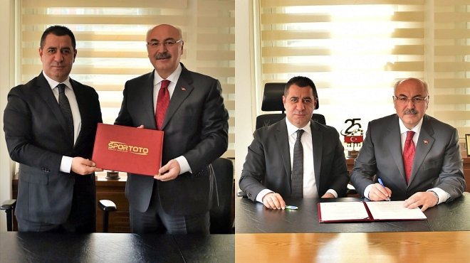 İZMİR’E 50 YENİ FUTBOL SAHASI MÜJDESİ