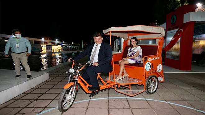 İzmir Fuarı'nda Karşıyaka coşkusu