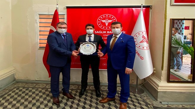İzmir İl Sağlık Müdürüne Anlamlı Ziyaret