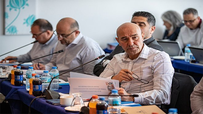 İzmir’in başkanları Menderes’te toplandı 