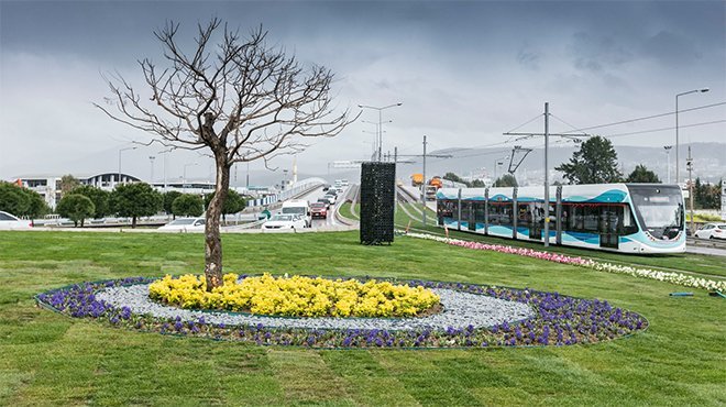 İzmir’in yeni tramvay hattı için araç alımı ihalesi yapıldı